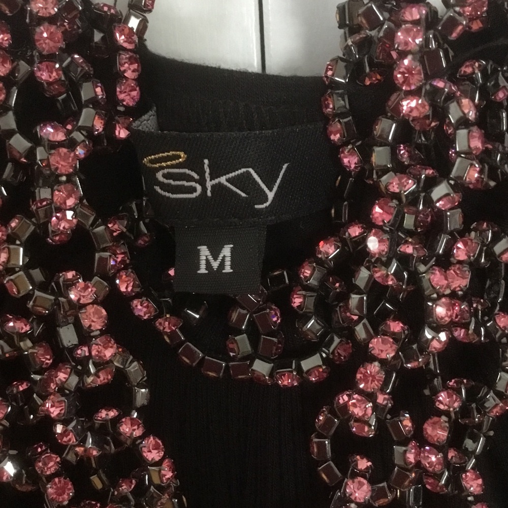 Sky Elegant Black Strapless Dress with Necklace - Picture 3 of 6